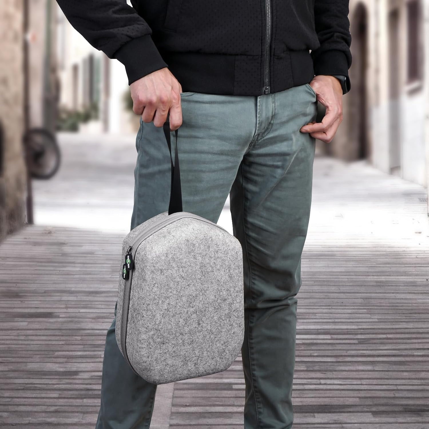Hard Carrying Case Compatible with Meta Oculus Quest 2/Quest 3/Meta Quest 3S/Elite Version VR Gaming Headset and Touch Controllers Accessories VR Headset Travel Bag for Travel and Home Storage